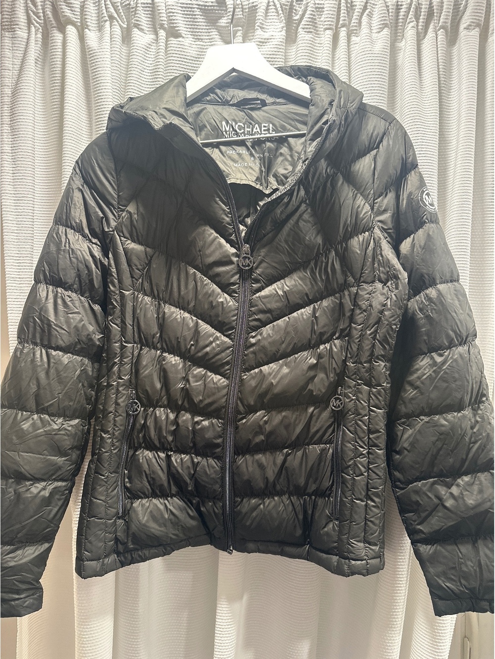 (1)Michael Kors Black Packable Down Fill Puffer Jacket Size S